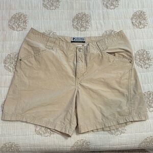 Columbia Size 10 GRT Shorts Beige Cotton Nylon Gear Rugged Trekking Travel